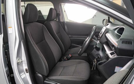 Toyota Sienta II, 2019 год, 1 569 000 рублей, 10 фотография