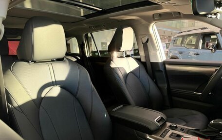 Toyota Highlander, 2026 год, 5 990 000 рублей, 5 фотография