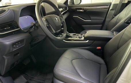 Toyota Highlander, 2026 год, 5 990 000 рублей, 12 фотография