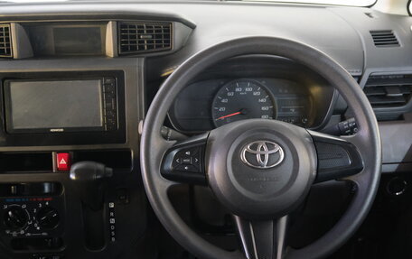 Toyota Roomy I, 2020 год, 1 099 000 рублей, 11 фотография