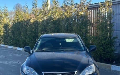 Lexus IS II рестайлинг 2, 2006 год, 1 300 000 рублей, 4 фотография
