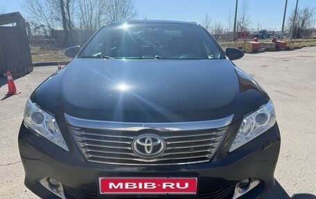 Toyota Camry, 2013 год, 1 560 000 рублей, 10 фотография