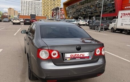 Volkswagen Jetta VI, 2010 год, 650 000 рублей, 4 фотография