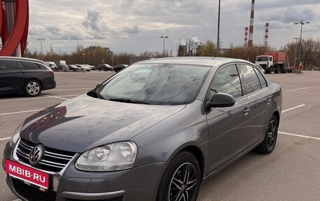 Volkswagen Jetta VI, 2010 год, 650 000 рублей, 3 фотография
