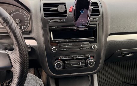 Volkswagen Jetta VI, 2010 год, 650 000 рублей, 8 фотография