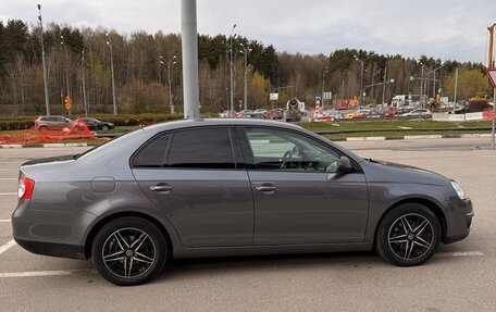 Volkswagen Jetta VI, 2010 год, 650 000 рублей, 18 фотография