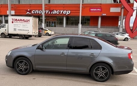Volkswagen Jetta VI, 2010 год, 650 000 рублей, 13 фотография