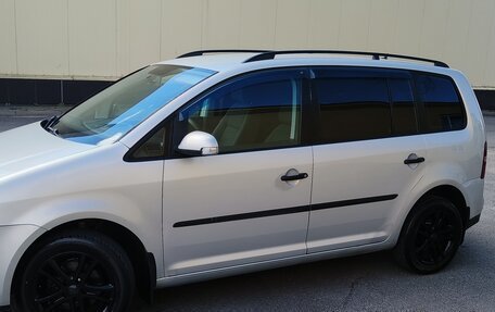 Volkswagen Touran III, 2008 год, 689 000 рублей, 6 фотография