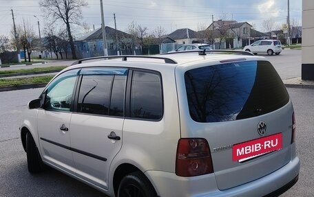 Volkswagen Touran III, 2008 год, 689 000 рублей, 8 фотография