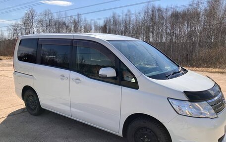 Nissan Serena III, 2009 год, 960 000 рублей, 3 фотография