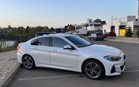 BMW 1 серия, 2021 год, 2 400 000 рублей, 7 фотография