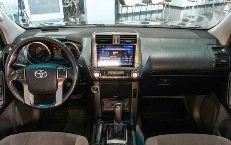Toyota Land Cruiser Prado 150 рестайлинг 2, 2011 год, 2 449 000 рублей, 17 фотография