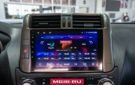 Toyota Land Cruiser Prado 150 рестайлинг 2, 2011 год, 2 449 000 рублей, 20 фотография