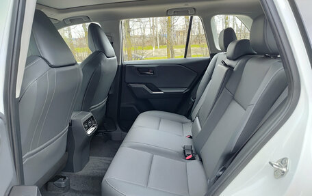 Toyota RAV4, 2025 год, 4 400 000 рублей, 16 фотография