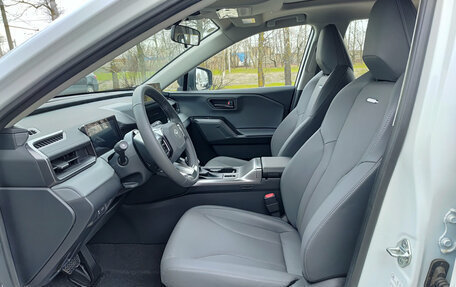 Toyota RAV4, 2025 год, 4 400 000 рублей, 20 фотография