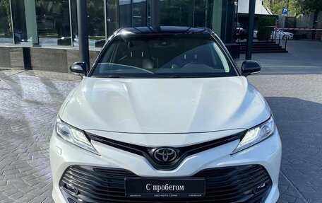 Toyota Camry, 2020 год, 3 249 000 рублей, 3 фотография