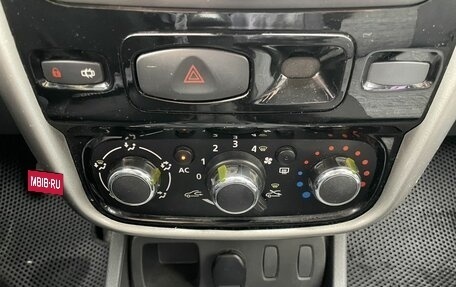 Renault Duster I рестайлинг, 2014 год, 679 000 рублей, 13 фотография
