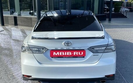 Toyota Camry, 2020 год, 3 249 000 рублей, 4 фотография