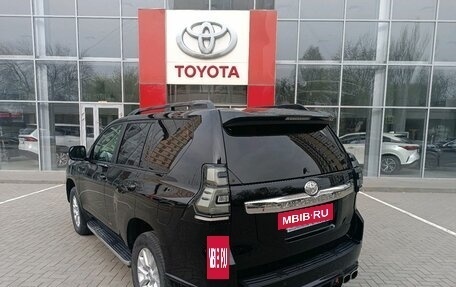 Toyota Land Cruiser Prado 150 рестайлинг 2, 2015 год, 3 690 000 рублей, 7 фотография