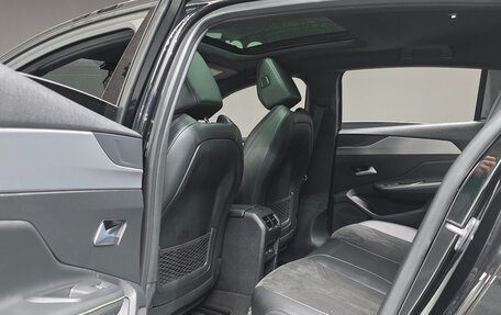 Peugeot 308, 2022 год, 2 420 000 рублей, 19 фотография