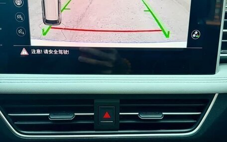 Volkswagen Tiguan II, 2022 год, 2 813 000 рублей, 17 фотография