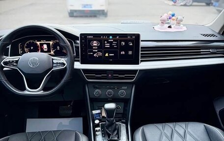 Volkswagen Tiguan II, 2022 год, 2 813 000 рублей, 10 фотография