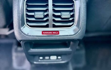 Volkswagen Tiguan II, 2022 год, 2 813 000 рублей, 19 фотография