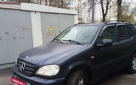 Mercedes-Benz M-Класс, 1999 год, 390 000 рублей, 2 фотография