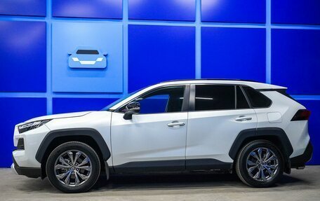 Toyota RAV4, 2024 год, 3 999 000 рублей, 3 фотография