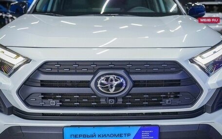 Toyota RAV4, 2024 год, 3 999 000 рублей, 19 фотография