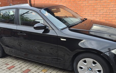 BMW 1 серия, 2009 год, 760 000 рублей, 7 фотография