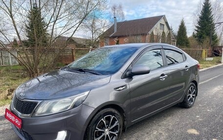 KIA Rio III рестайлинг, 2013 год, 800 000 рублей, 1 фотография