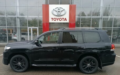 Toyota Land Cruiser 200, 2017 год, 6 800 000 рублей, 8 фотография