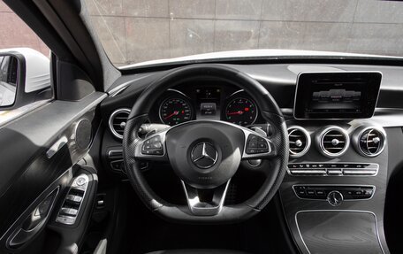 Mercedes-Benz C-Класс, 2017 год, 1 999 000 рублей, 18 фотография