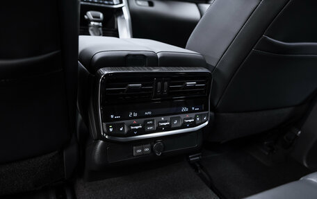 Toyota Land Cruiser, 2026 год, 15 400 000 рублей, 22 фотография