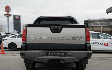 Chevrolet Avalanche I, 2002 год, 1 145 000 рублей, 6 фотография