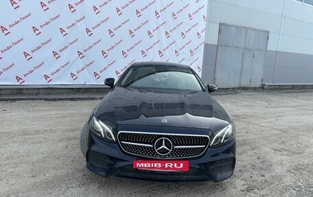 Mercedes-Benz E-Класс, 2020 год, 4 050 000 рублей, 2 фотография