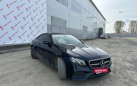 Mercedes-Benz E-Класс, 2020 год, 4 050 000 рублей, 3 фотография