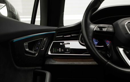 Audi Q7, 2020 год, 6 450 000 рублей, 14 фотография