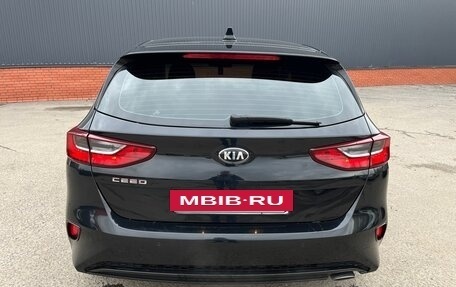 KIA cee'd III, 2019 год, 1 800 000 рублей, 2 фотография