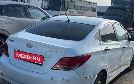 Hyundai Solaris II рестайлинг, 2015 год, 650 000 рублей, 7 фотография