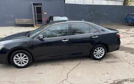 Toyota Camry, 2017 год, 2 100 000 рублей, 2 фотография