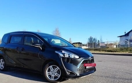 Toyota Sienta II, 2020 год, 1 450 000 рублей, 10 фотография