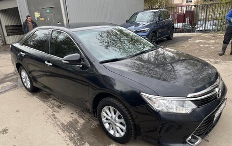 Toyota Camry, 2017 год, 2 100 000 рублей, 3 фотография