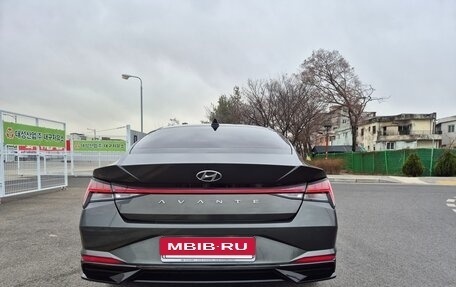 Hyundai Elantra, 2022 год, 1 976 000 рублей, 5 фотография