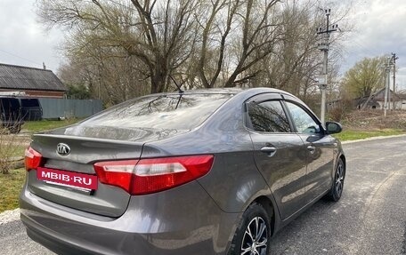 KIA Rio III рестайлинг, 2013 год, 800 000 рублей, 4 фотография