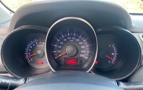 KIA Rio III рестайлинг, 2013 год, 800 000 рублей, 13 фотография