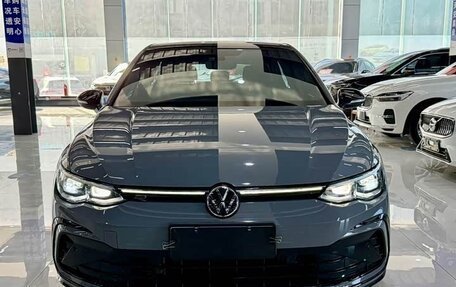 Volkswagen Golf VIII, 2022 год, 2 094 000 рублей, 2 фотография