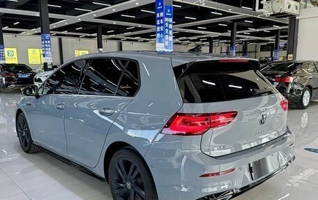 Volkswagen Golf VIII, 2022 год, 2 094 000 рублей, 6 фотография