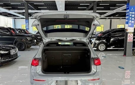 Volkswagen Golf VIII, 2022 год, 2 094 000 рублей, 11 фотография